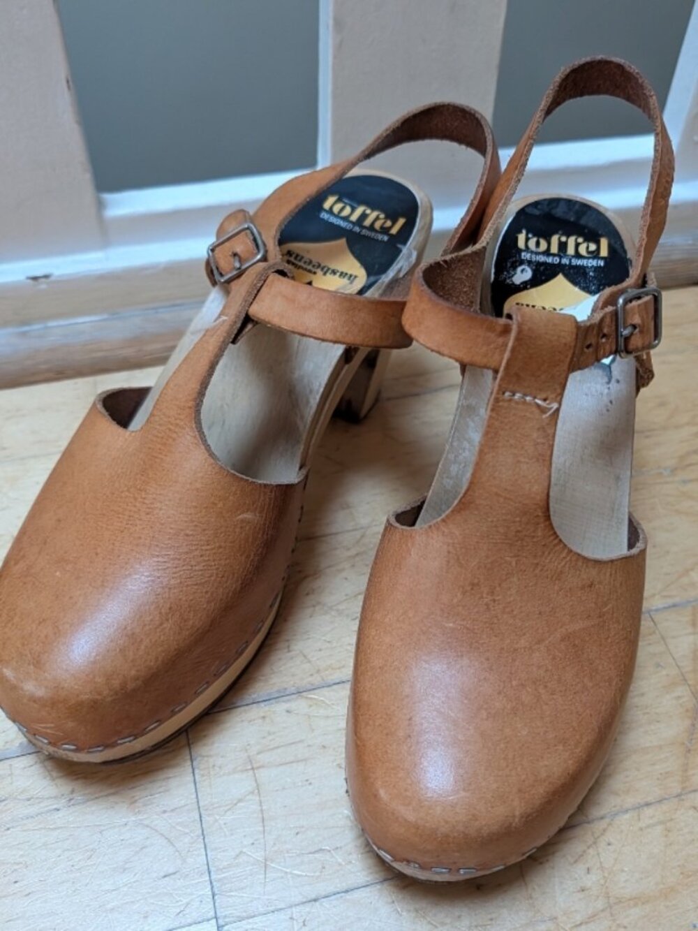 Swedish Hasbeens brown leather clogs / 38